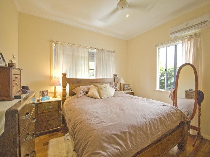 19 Portland Street, Hyde Park QLD 4812