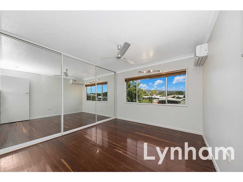 18 Hall Street, Kirwan QLD 4817