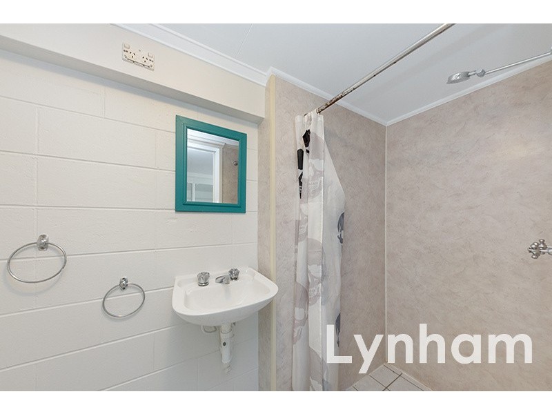 18 Hall Street, Kirwan QLD 4817