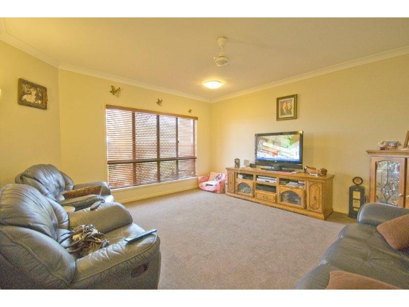 67 Bamboo Crescent, Mount Louisa QLD 4814