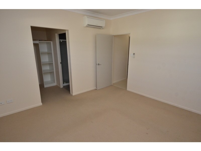 8/11 Crauford Street, West End QLD 4810