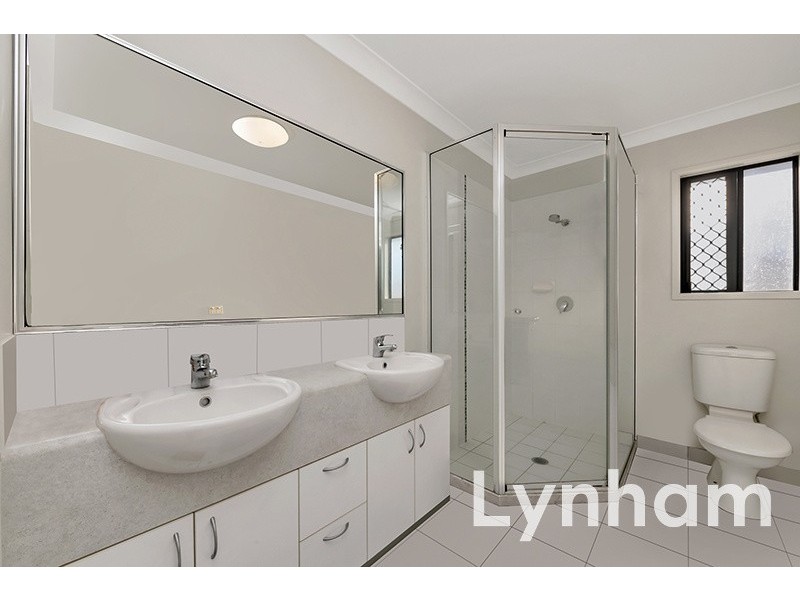 25 Tipperary Street, Mount Low QLD 4818