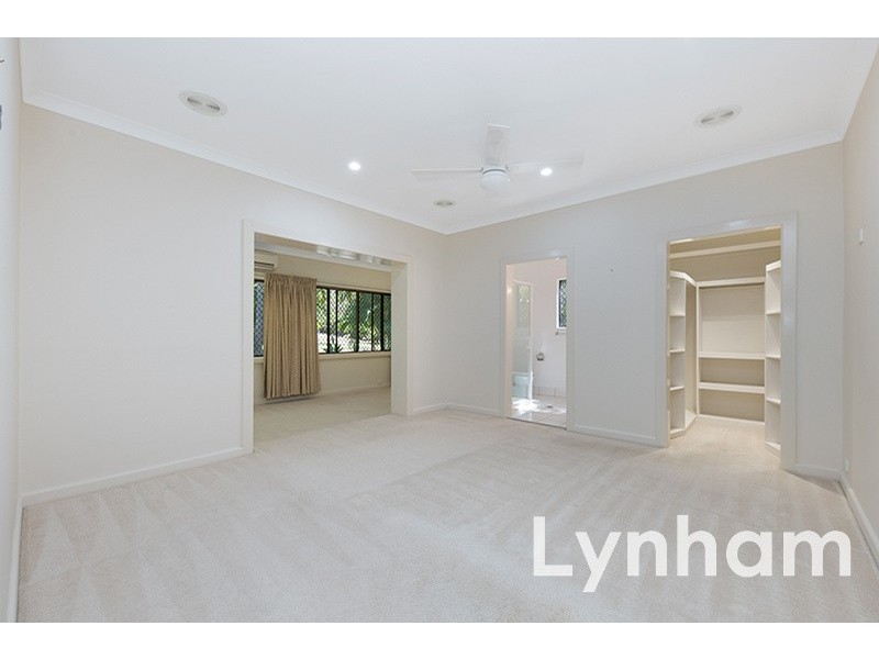 8 Glenrowan Drive, Oak Valley QLD 4811