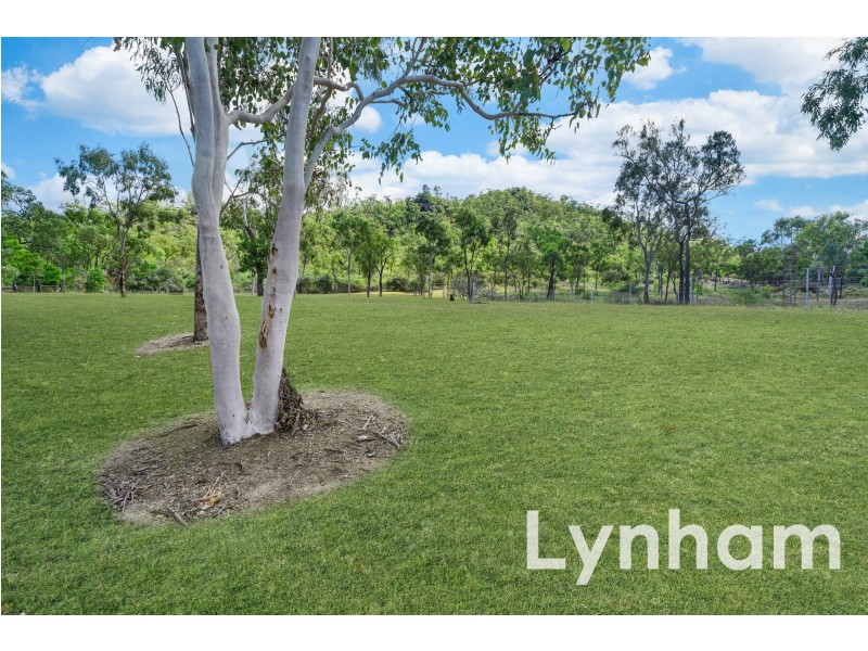 8 Glenrowan Drive, Oak Valley QLD 4811