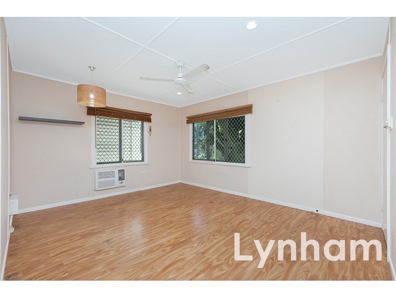 8 Sheffield Street, Gulliver QLD 4812