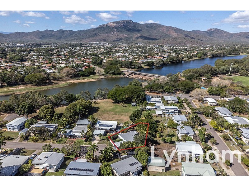 10 Bunting Court, Mundingburra QLD 4812