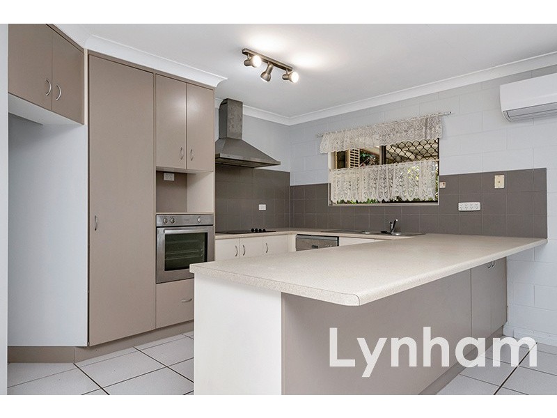 11 Spruce Street, Kirwan QLD 4817