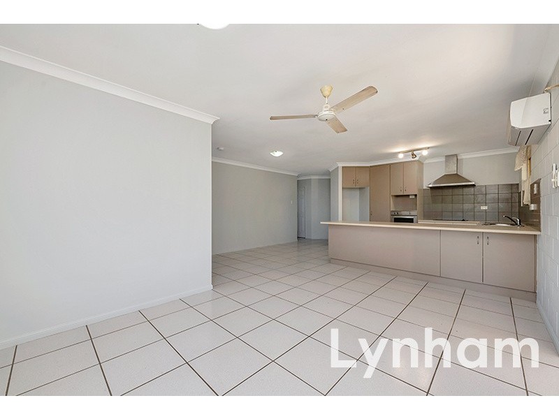 11 Spruce Street, Kirwan QLD 4817