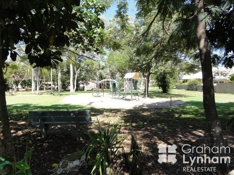 2/17 Coral Street, Saunders Beach QLD 4818