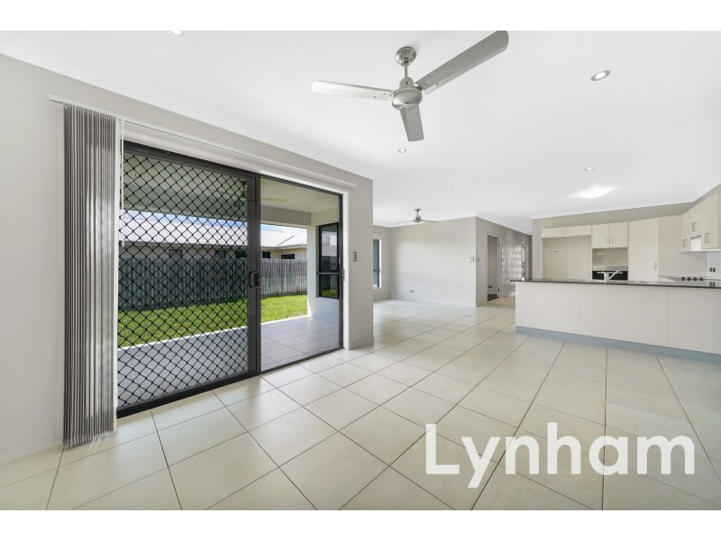 31 Fremont Street, Mount Low QLD 4818