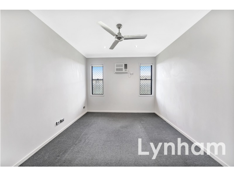 31 Fremont Street, Mount Low QLD 4818