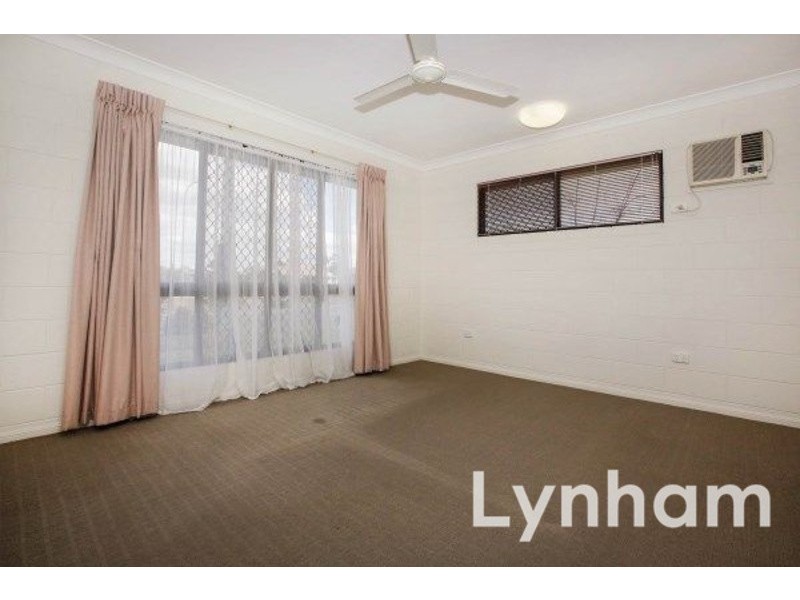 69 Feeney Avenue, Rasmussen QLD 4815