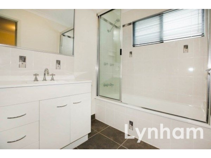 69 Feeney Avenue, Rasmussen QLD 4815