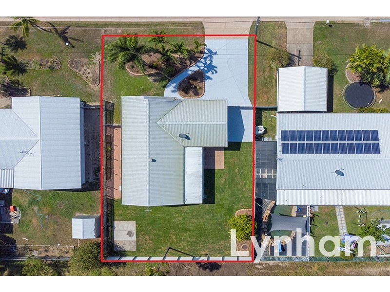 38 Amber Avenue, Rasmussen QLD 4815
