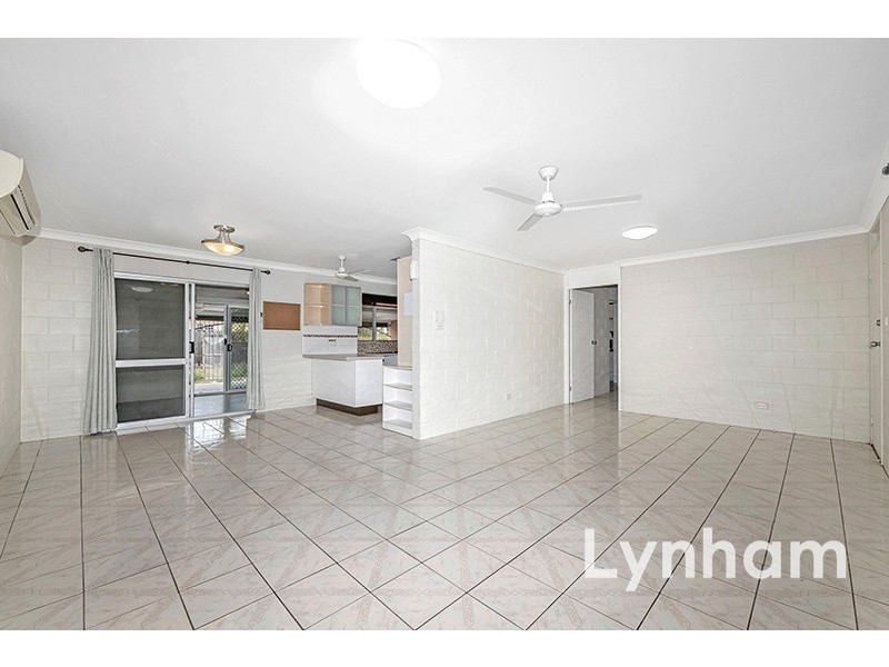 203 Pinnacle Drive, Rasmussen QLD 4815