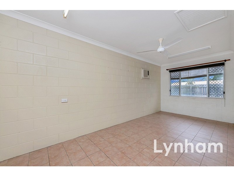 203 Pinnacle Drive, Rasmussen QLD 4815