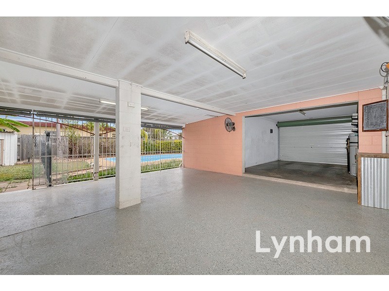 203 Pinnacle Drive, Rasmussen QLD 4815