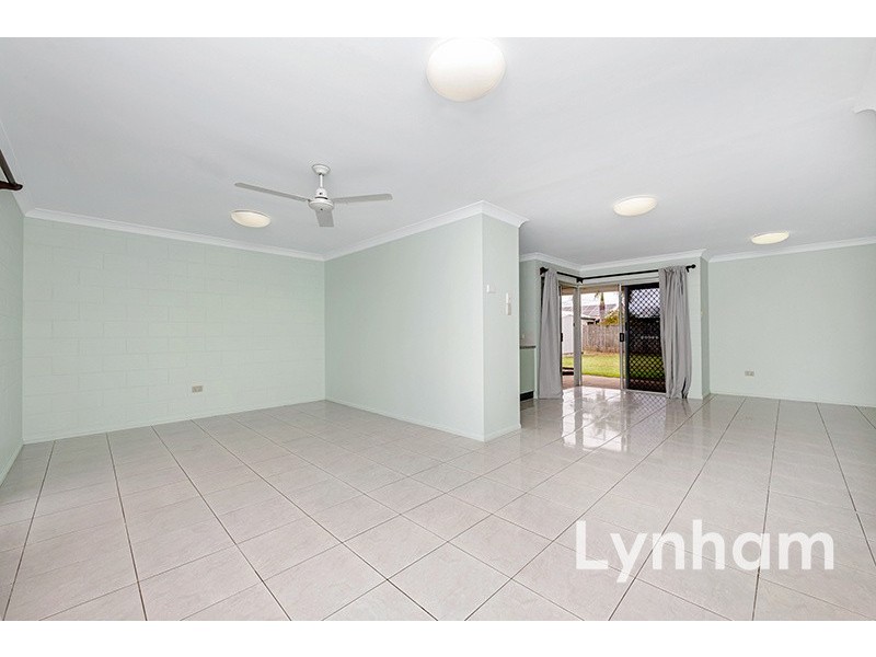 12 Amber Avenue, Rasmussen QLD 4815