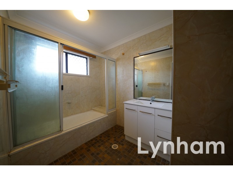 1 Julia Street, Kirwan QLD 4817