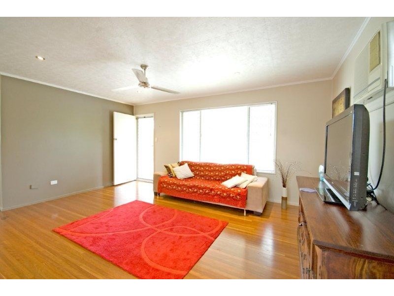 10 Tilanus Street, Heatley QLD 4814