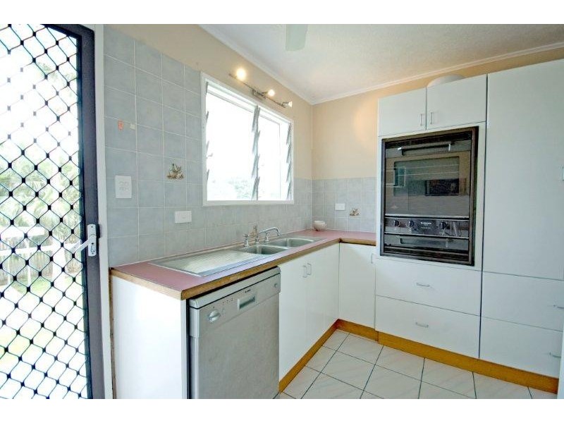 10 Tilanus Street, Heatley QLD 4814