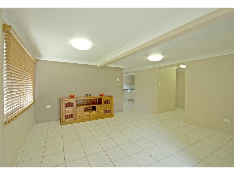 10 Tilanus Street, Heatley QLD 4814