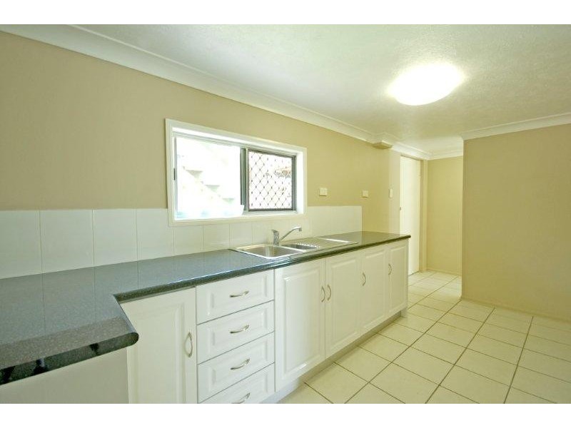 10 Tilanus Street, Heatley QLD 4814