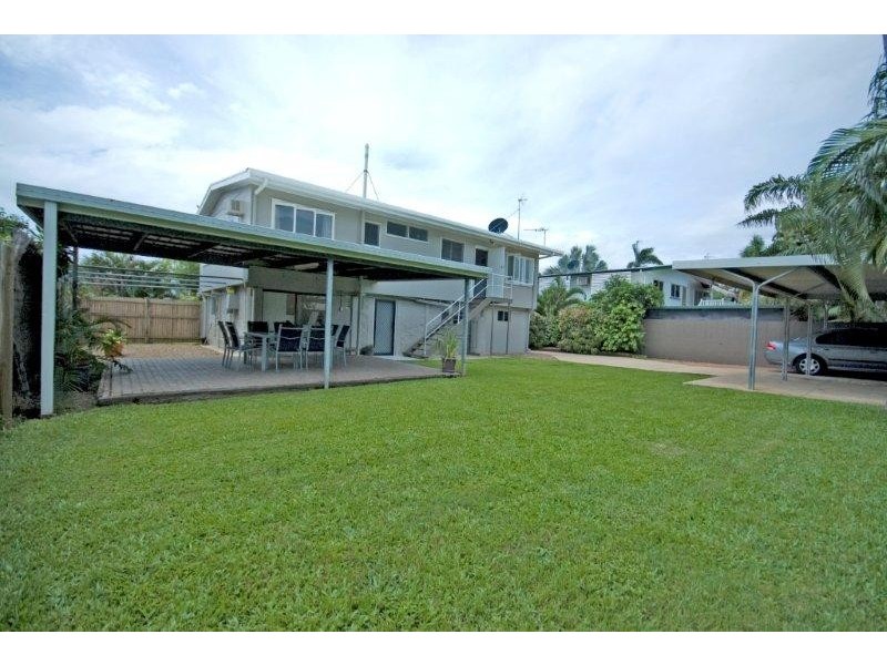 10 Tilanus Street, Heatley QLD 4814