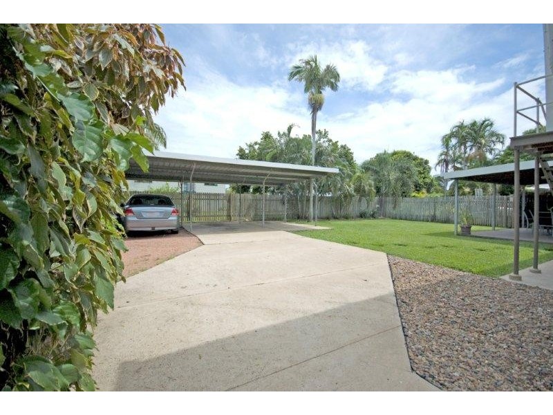 10 Tilanus Street, Heatley QLD 4814