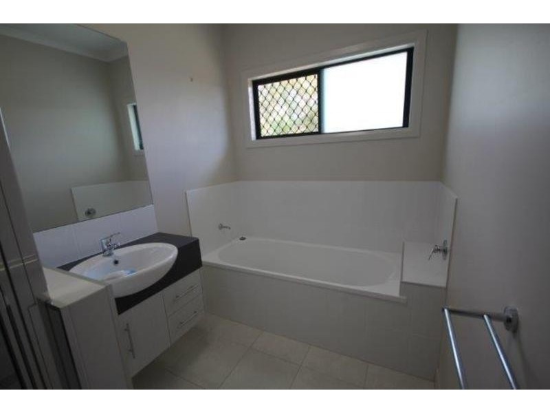 13 Madonis Way, Burdell QLD 4818