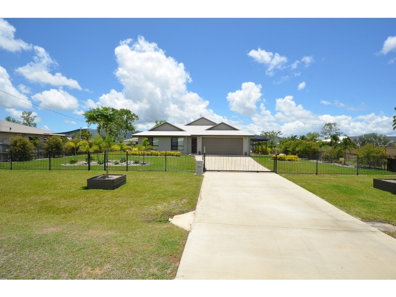 23 Tennessee Way, Kelso QLD 4815
