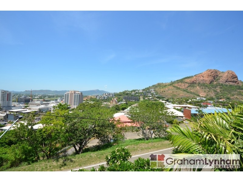 27/15 Hale Street, North Ward QLD 4810