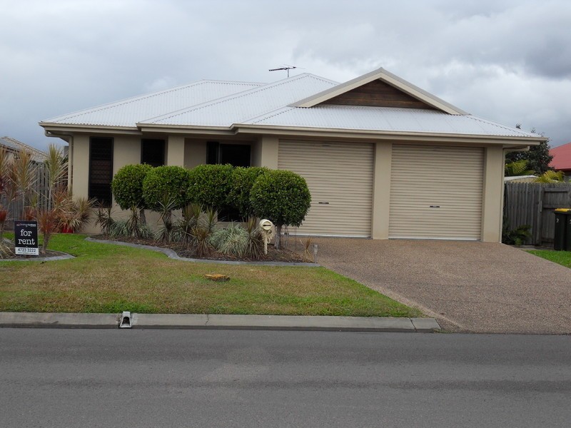 30 Elphinstone Drive, Kirwan QLD 4817