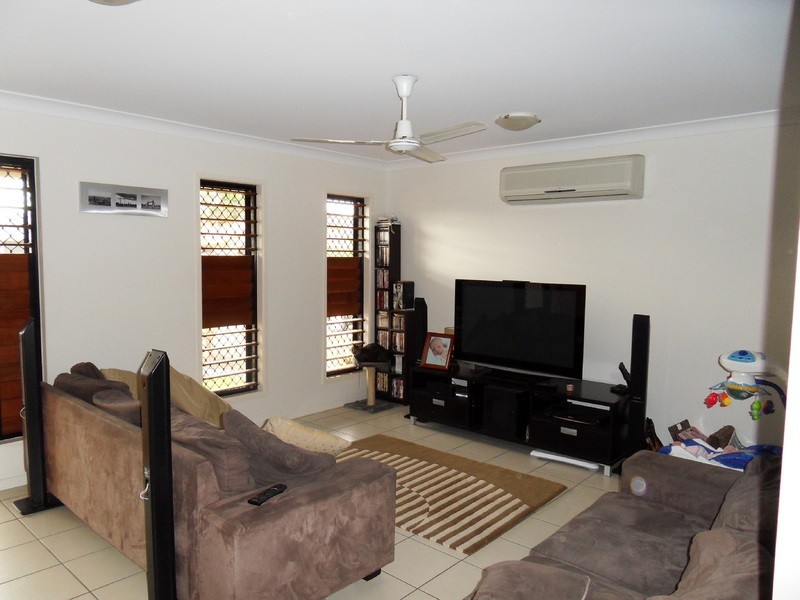 30 Elphinstone Drive, Kirwan QLD 4817