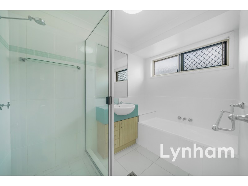 37 Dickenson Place, Kirwan QLD 4817