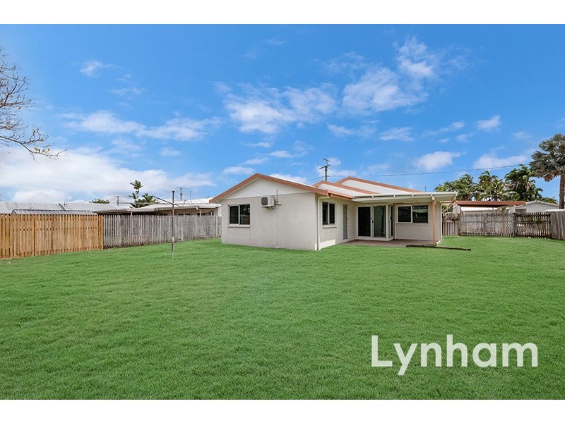 12 Amber Avenue, Rasmussen QLD 4815