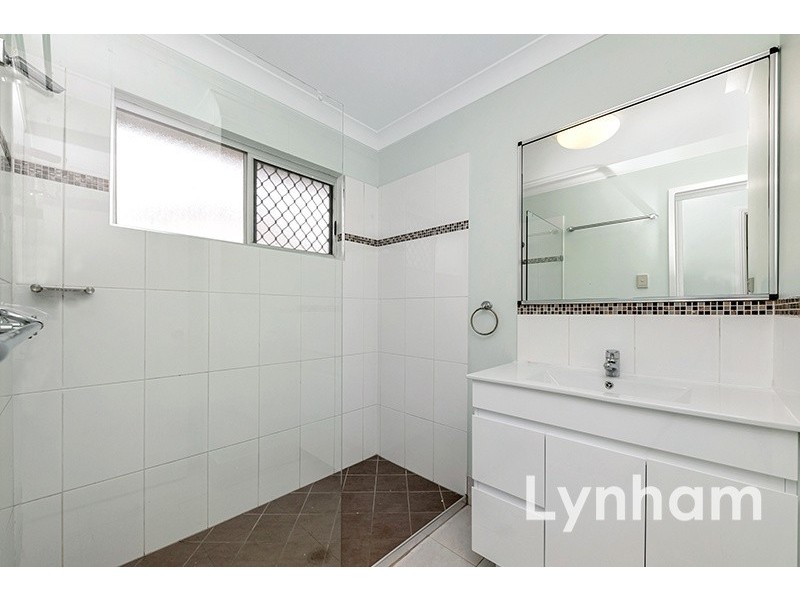 12 Amber Avenue, Rasmussen QLD 4815