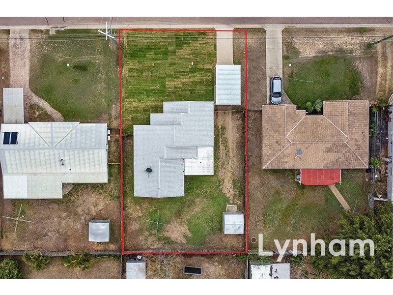 12 Amber Avenue, Rasmussen QLD 4815