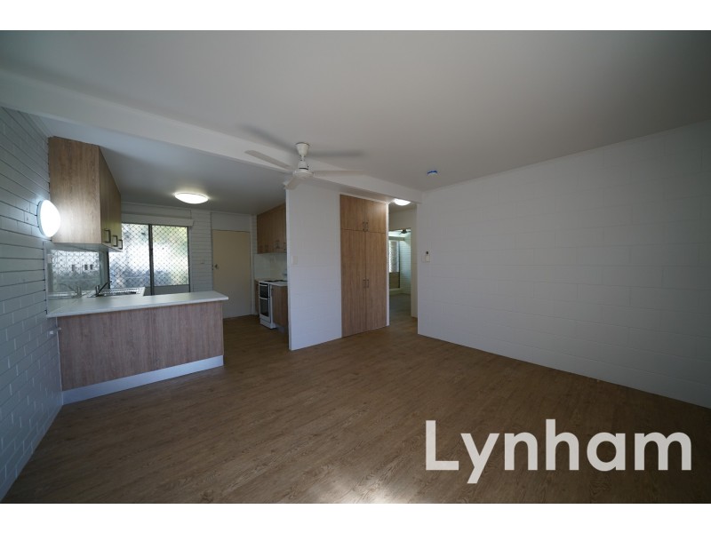 2/4 Derby Street, Pimlico QLD 4812