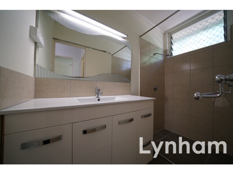 2/4 Derby Street, Pimlico QLD 4812