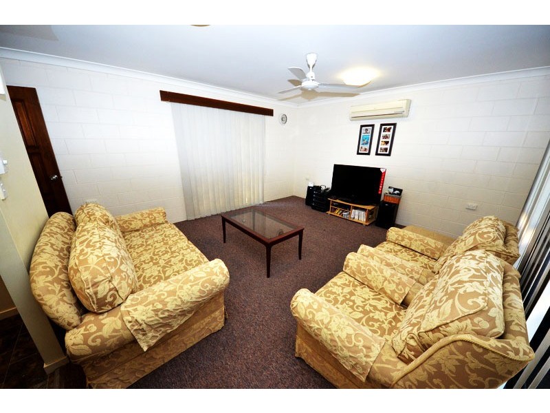 6 Salisbury Crescent, Kirwan QLD 4817
