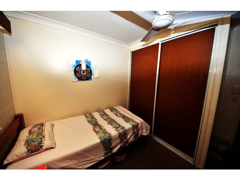 6 Salisbury Crescent, Kirwan QLD 4817