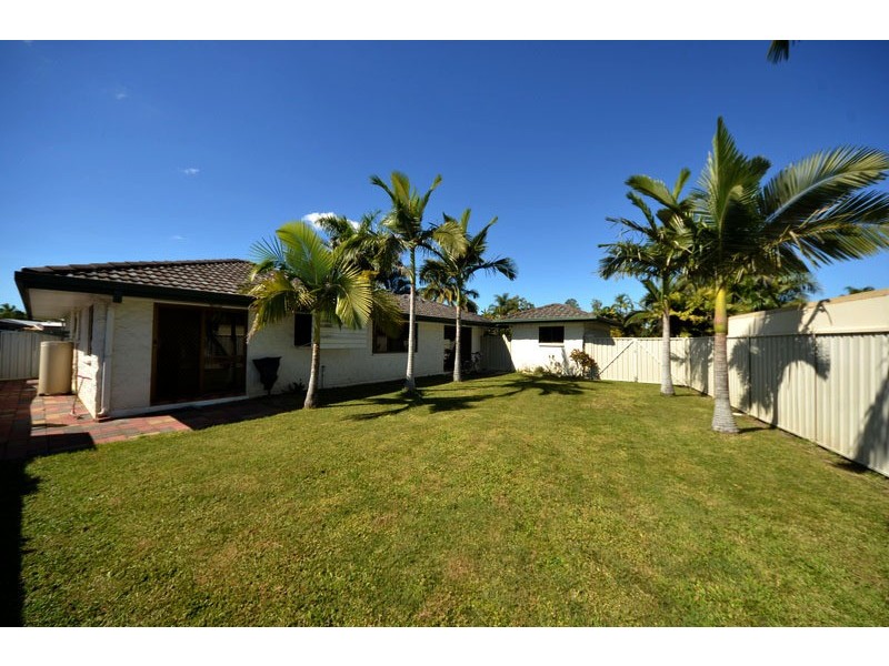 6 Salisbury Crescent, Kirwan QLD 4817
