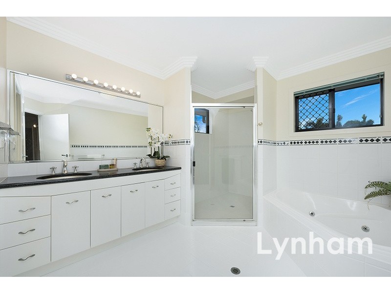 9 Regal Court, Kirwan QLD 4817