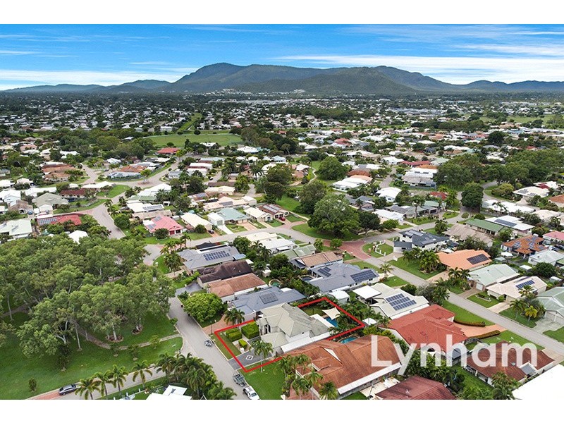 9 Regal Court, Kirwan QLD 4817