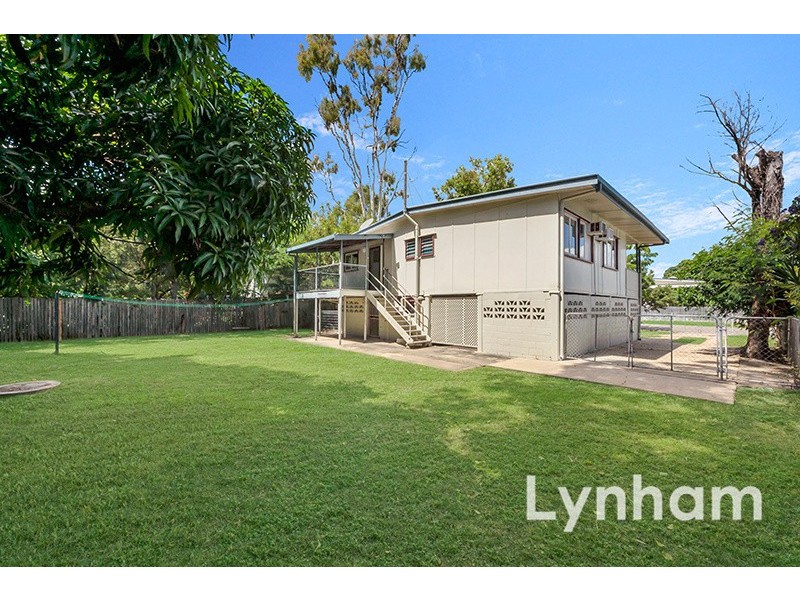 27 Ellimatta Avenue, Cranbrook QLD 4814