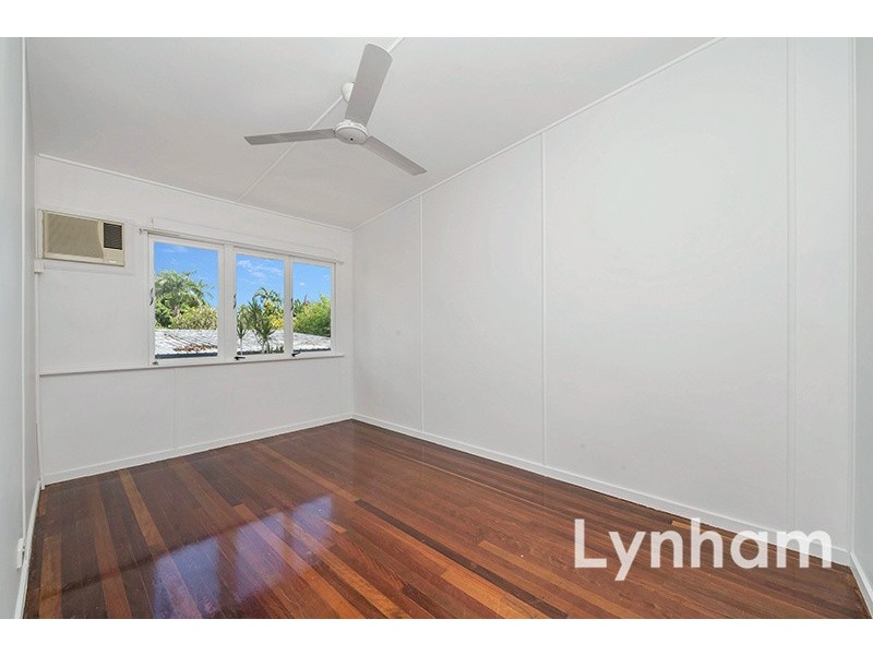 27 Ellimatta Avenue, Cranbrook QLD 4814