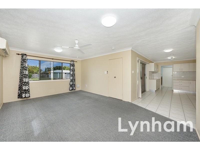 6 Banksia Street, Kirwan QLD 4817