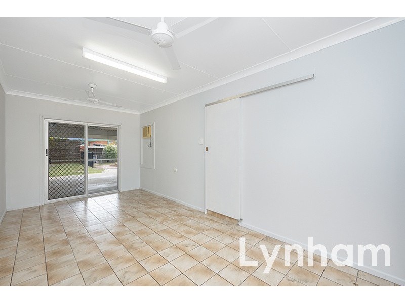 6 Banksia Street, Kirwan QLD 4817