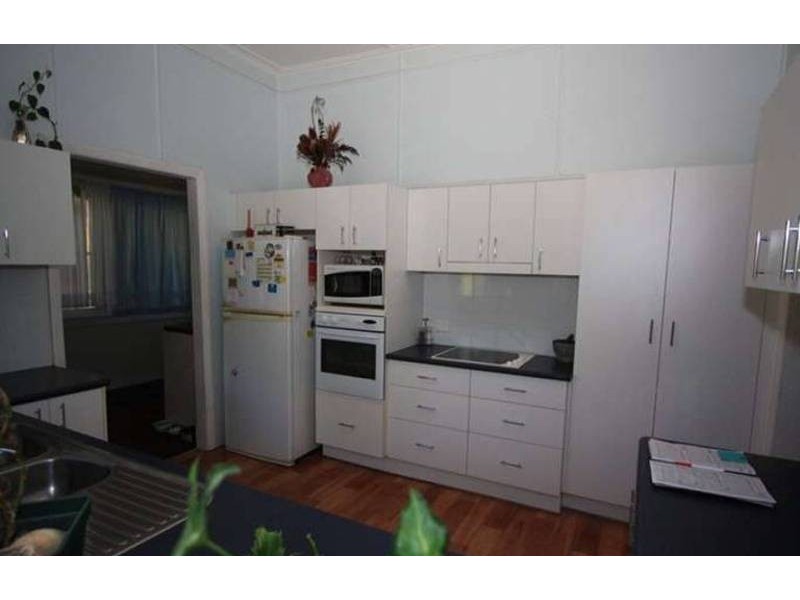 30 Beatrice Street, Aitkenvale QLD 4814